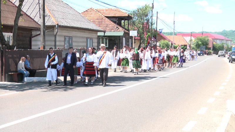 EVENIMENT BINE PRIMIT: Participare numeroasă la Festivalul nunților EVENIMENT BINE PRIMIT: Participare numeroasă la Festivalul nunților