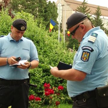 SCANDALUL, LA ORDINEA ZILEI: Liniștea și ordinea publică, tulburată de bărbați scandalagii și cerșetori SCANDALUL, LA ORDINEA ZILEI: Liniștea și ordinea publică, tulburată de bărbați scandalagii și cerșetori