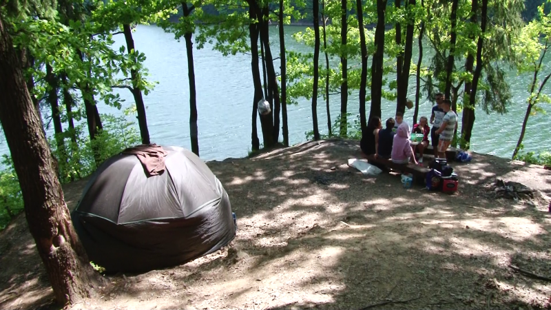 UTIL PENTRU TURIȘTI: Reguli care trebuie respectate la picnic UTIL PENTRU TURIȘTI: Reguli care trebuie respectate la picnic