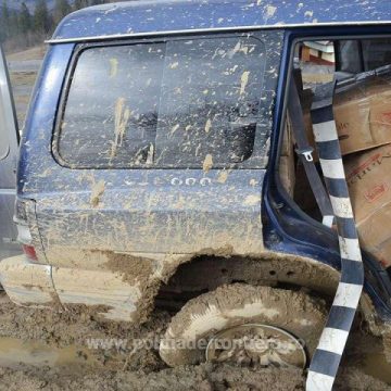 GREU DE PRINS ȘI CU FOCURI DE ARMĂ: Țigări s-au confiscat, dar contrabandiștii au scăpat