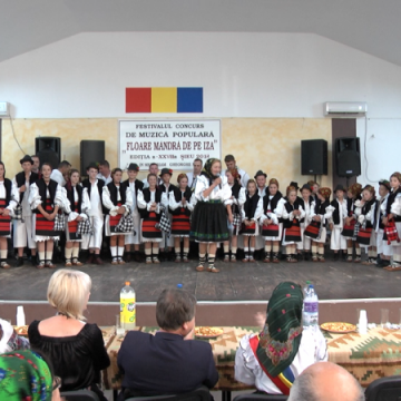 REPORTAJUL ZILEI: ”Floare mândră de pe Iza”, un festival plin de tradiții REPORTAJUL ZILEI: ”Floare mândră de pe Iza”, un festival plin de tradiții