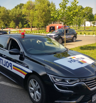 ÎN MISIUNE CU MAȘINI NOI: Poliția Maramureș spune că va interveni mai prompt și eficient în trafic
