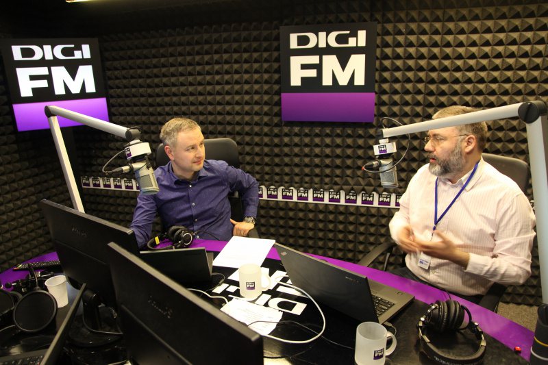 AUDIENȚE COMERCIAL: Ce matinale radio ascultă tinerii? AUDIENȚE COMERCIAL: Ce matinale radio ascultă tinerii?