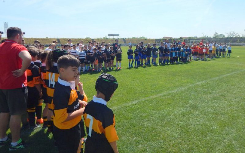MINI RUGBY: Mici rugbiști maramureșeni premiați la campionatul regional MINI RUGBY: Mici rugbiști maramureșeni premiați la campionatul regional