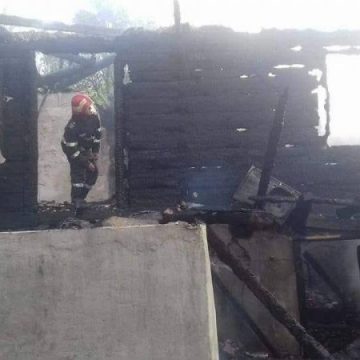 SITUAȚII DE URGENȚĂ DE RUSALII: Pompierii au lichidat incendii în Ieud, Iapa, Borșa și Vișeu de Sus SITUAȚII DE URGENȚĂ DE RUSALII: Pompierii au lichidat incendii în Ieud, Iapa, Borșa și Vișeu de Sus