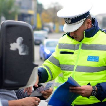 NOI MĂSURI ÎN TRAFIC: Rămâi pe loc fără talon și plăcuțe de înmatriculare dacă IPT este expirată