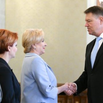 NOI DISCUŢII: Viorica Dăncilă, invitată OFICIAL la consultări la Cotroceni pe tema relocării ambasadei României din Israel, după disputa privind chemarea doar a ministrului de Externe NOI DISCUŢII: Viorica Dăncilă, invitată OFICIAL la consultări la Cotroceni pe tema relocării ambasadei României din Israel, după disputa privind chemarea doar a ministrului de Externe