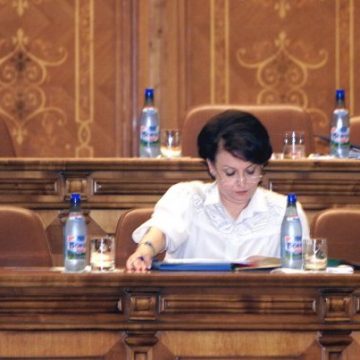 MESAJUL UNUI MINISTER LA MOARTEA LUI HILDEGARD PUWAK: Iniţiativele sale au condus la aderare a României la UE