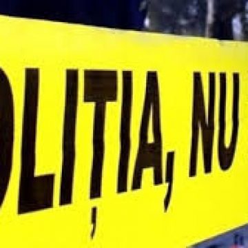 ALERTĂ: Un bărbat și-a înjunghiat toți membrii familiei, apoi a fugit ALERTĂ: Un bărbat și-a înjunghiat toți membrii familiei, apoi a fugit