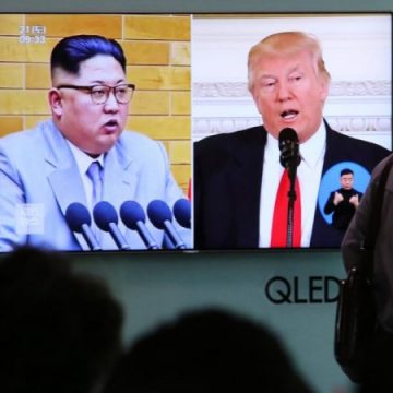 DISCUŢII: Oficiali de la Casa Albă merg în acest weekend la Singapore pentru a pregăti posibilul summit Trump-Kim