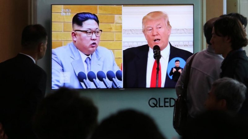 DISCUŢII: Oficiali de la Casa Albă merg în acest weekend la Singapore pentru a pregăti posibilul summit Trump-Kim DISCUŢII: Oficiali de la Casa Albă merg în acest weekend la Singapore pentru a pregăti posibilul summit Trump-Kim