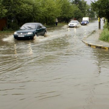 ATENȚIONARE METEO: 19 judeţe se află sub COD GALBEN de ploi puternice