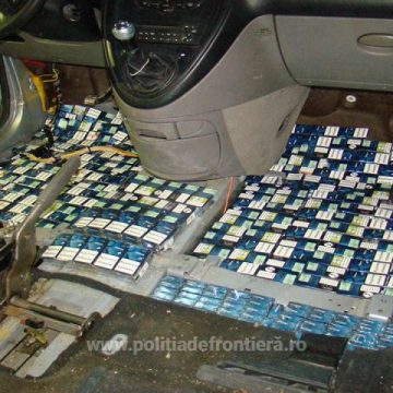 CAPTURĂ: Peste 10.000 pachete țigări confiscate din patru autoturisme CAPTURĂ: Peste 10.000 pachete țigări confiscate din patru autoturisme