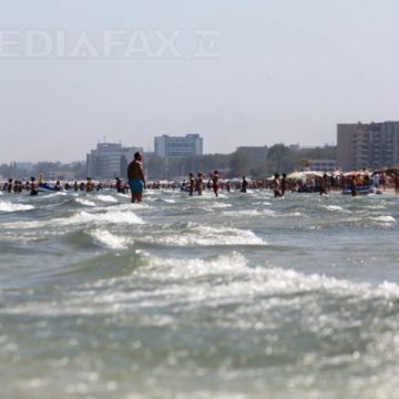 DE SEZON: Jumătate din cererile de cazare din hotelurile şi pensiunile româneşti sunt pentru familii cu copii DE SEZON: Jumătate din cererile de cazare din hotelurile şi pensiunile româneşti sunt pentru familii cu copii