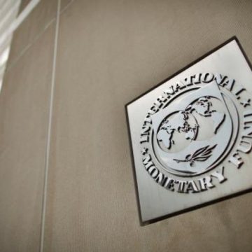 ECONOMIE: FMI recomandă României o disciplină fiscală mai precaută