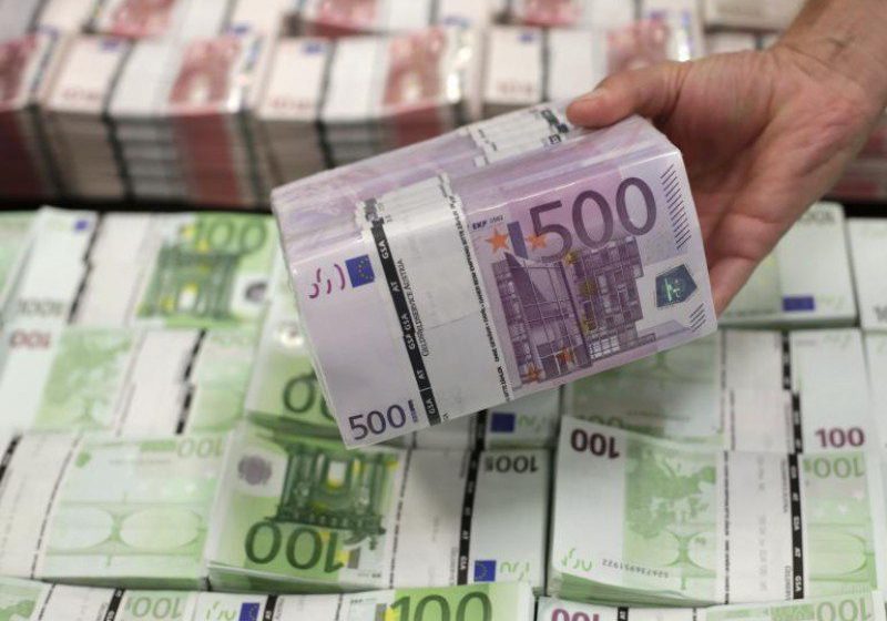 ATENŢIE: Încă o propunere a Guvernului care-i va afecta pe românii din străinătate ATENŢIE: Încă o propunere a Guvernului care-i va afecta pe românii din străinătate