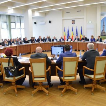 E NEVOIE DE BANI: Consiliul Județean are de gând să contracteze un credit E NEVOIE DE BANI: Consiliul Județean are de gând să contracteze un credit