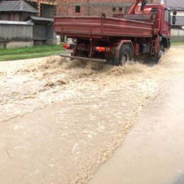 CALCULE: Pagube de aproape 4 milioane de lei au produs inundațiile în Maramureș CALCULE: Pagube de aproape 4 milioane de lei au produs inundațiile în Maramureș