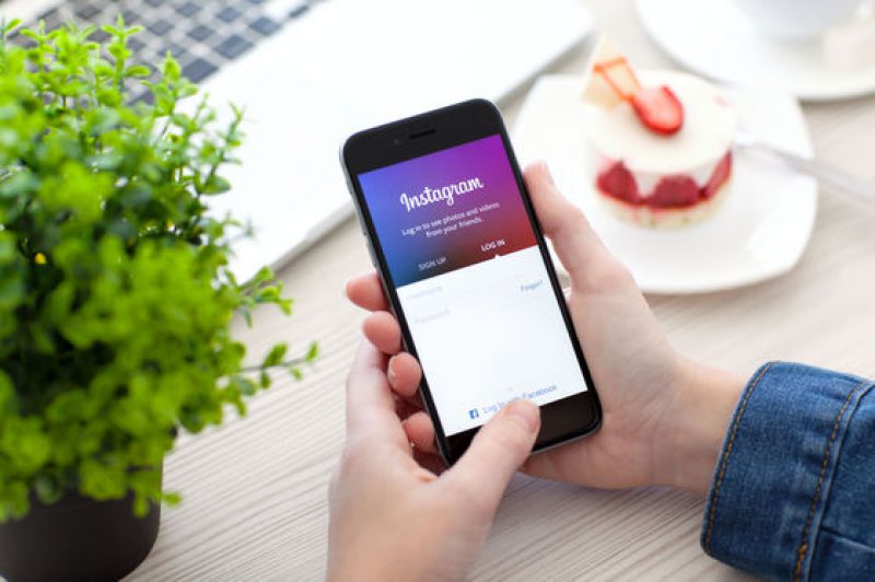 NOUTĂȚI: Instagram a atins pragul de 1 miliard de utilizatori. Nouă funcţie lansată prin care devine un concurent direct pentru YouTube NOUTĂȚI: Instagram a atins pragul de 1 miliard de utilizatori. Nouă funcţie lansată prin care devine un concurent direct pentru YouTube
