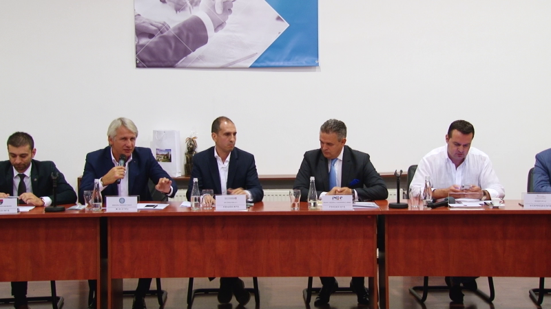 REPORTAJUL ZILEI: Ministrul Finanțelor, față în față cu întreprinzătorii maramureșeni REPORTAJUL ZILEI: Ministrul Finanțelor, față în față cu întreprinzătorii maramureșeni
