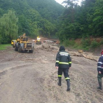 SITUAȚII DE URGENȚĂ: Inundații la Bârsana și Sighet. Băiat înecat în apele râului Lăpuș SITUAȚII DE URGENȚĂ: Inundații la Bârsana și Sighet. Băiat înecat în apele râului Lăpuș
