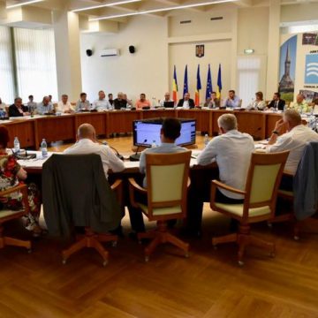 BUGETUL JUDEȚULUI, RECTIFICAT: 78 de milioane lei s-au plătit pentru lucrările la aeroport. E tot închis