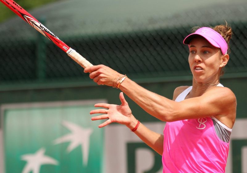 MIHAELA BUZĂRNESCU O ÎNVINGE PENTRU A DOUA OARĂ ÎNTR-O LUNĂ PE SVITOLINA: Sunt foarte fericită cu jocul meu / Va fi super-duel şi în semifinale la Birmingham