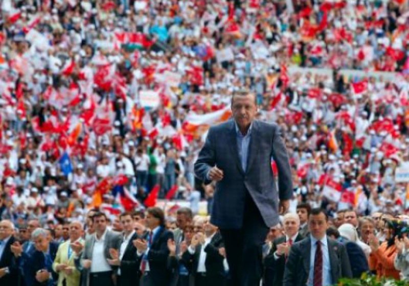 ALEGERI ÎN TURCIA: Primul test major la vot pentru Erdogan, de la decretarea stării de ugenţă ALEGERI ÎN TURCIA: Primul test major la vot pentru Erdogan, de la decretarea stării de ugenţă