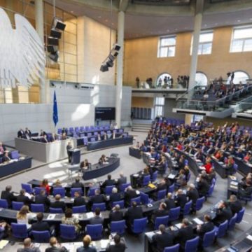 PENTRU ABSOLVENȚI: Burse de practică internațională la Bundestagul german PENTRU ABSOLVENȚI: Burse de practică internațională la Bundestagul german