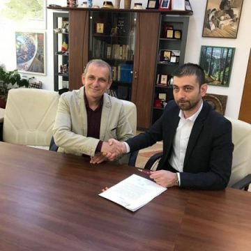 NUMIRE: Contractul de management al directorului Muzeului de Mineralogie a fost semnat de președintele Consiliului Județean Maramureș NUMIRE: Contractul de management al directorului Muzeului de Mineralogie a fost semnat de președintele Consiliului Județean Maramureș