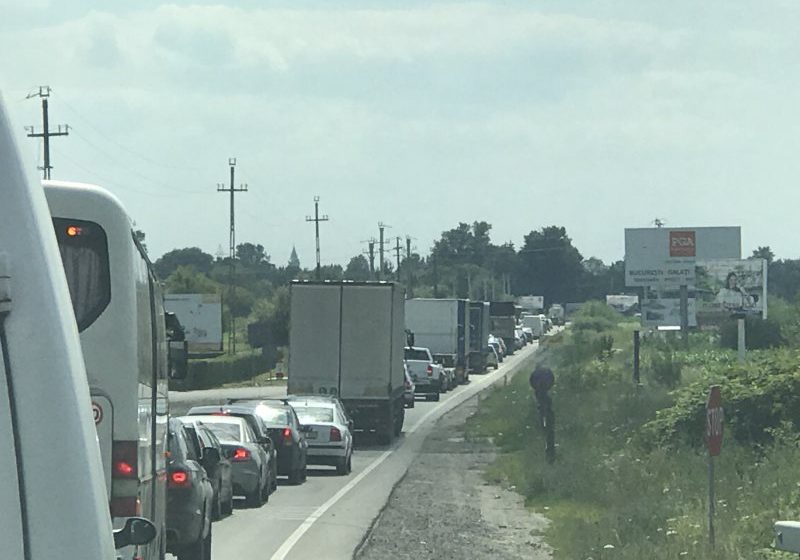 DN 1C: Circulaţie bară la bară în zona podului peste râul Lăpuşel DN 1C: Circulaţie bară la bară în zona podului peste râul Lăpuşel
