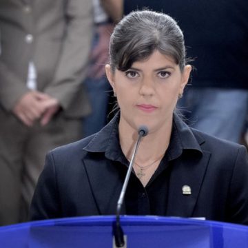 INVITAŢIE: Laura Codruţa Kovesi invitată de preşedintele USR să se înscrie în partid
