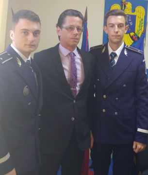 IPJ: În urmă cu două săptămâni studenţi, începând de azi ofiţeri la I.P.J. Maramureş IPJ: În urmă cu două săptămâni studenţi, începând de azi ofiţeri la I.P.J. Maramureş