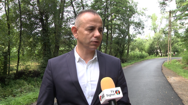 LUCRĂRI LA BÂRSANA: Drumul de pe Valea Muntelui a fost asfaltat LUCRĂRI LA BÂRSANA: Drumul de pe Valea Muntelui a fost asfaltat