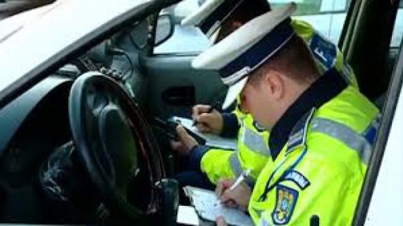 Prinși la volan unii beți, alții fără permis