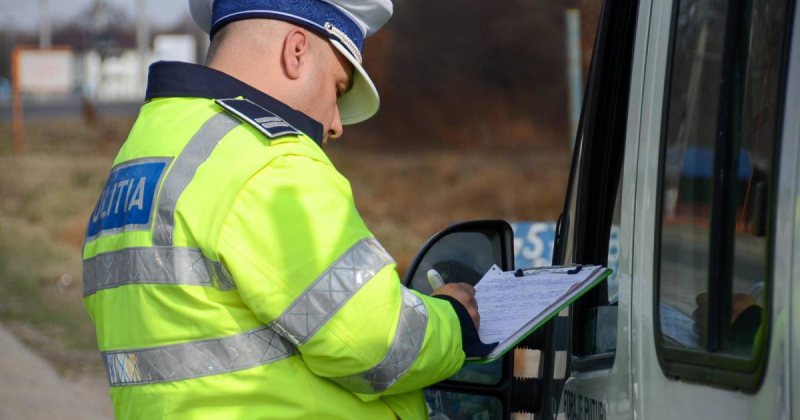 PROIECT DE LEGE: În curând, amenzile vor putea fi plătite la jumătate în 15 zile, nu doar în 48 de ore PROIECT DE LEGE: În curând, amenzile vor putea fi plătite la jumătate în 15 zile, nu doar în 48 de ore