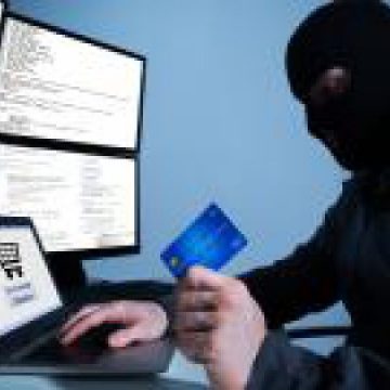 RECOMANDĂRI: Promoții online false, înșelătorii adevărate. Cum ne ferim de escroci