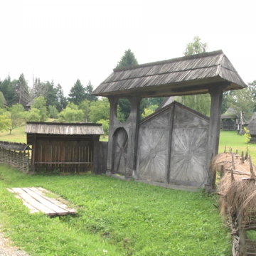 REPORTAJUL ZILEI: Muzeul Satului din Sighet, pregătit pentru întâmpinarea vizitatorilor REPORTAJUL ZILEI: Muzeul Satului din Sighet, pregătit pentru întâmpinarea vizitatorilor