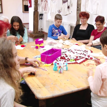 SPECIAL: Atelier de vacanță la Muzeul de Etnografie şi Artă Populară