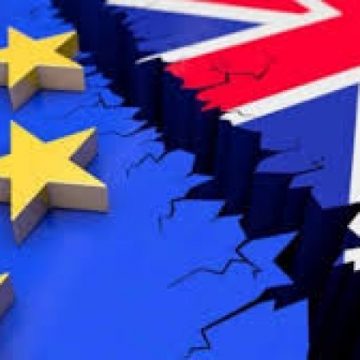 REACŢIE DIN ITALIA: Ministrul italian de Interne acuză UE că încearcă să îndepărteze Marea Britanie de Brexit REACŢIE DIN ITALIA: Ministrul italian de Interne acuză UE că încearcă să îndepărteze Marea Britanie de Brexit