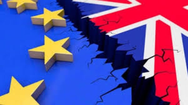 REACŢIE DIN ITALIA: Ministrul italian de Interne acuză UE că încearcă să îndepărteze Marea Britanie de Brexit REACŢIE DIN ITALIA: Ministrul italian de Interne acuză UE că încearcă să îndepărteze Marea Britanie de Brexit