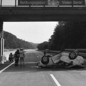 DRAMĂ: Un român a murit, iar fiica și soția lui au fost rănite grav într-un accident în Austria DRAMĂ: Un român a murit, iar fiica și soția lui au fost rănite grav într-un accident în Austria