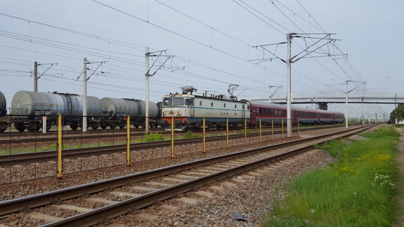 S-A STRICAT LOCOMOTIVA: Trenul Regio 4097 a avut o întârziere de 155 minute S-A STRICAT LOCOMOTIVA: Trenul Regio 4097 a avut o întârziere de 155 minute