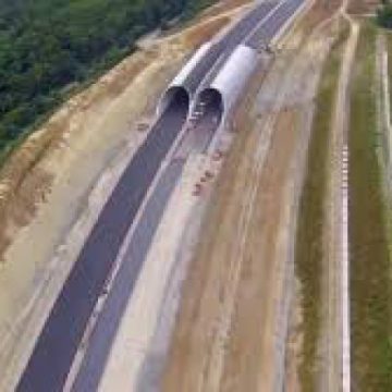 MINISTRUL TRANSPORTURILOR: Nu cred că lotul trei din autostrada Lugoj-Deva va fi gata anul acesta