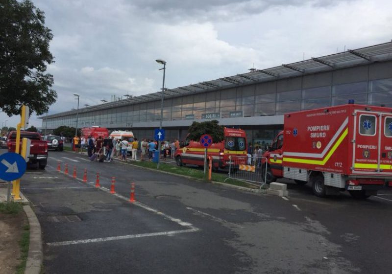 SPRAY LACRIMOGEN ÎN AIS: Cinci curse sunt întârziate din cauza incidentului din Aeroportul Sibiu şi 650 de pasageri afectaţi