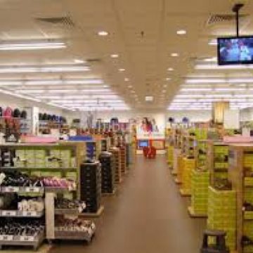 ACTE COMERCIALE ILICITE: 30 de societăţi comerciale şi persoane fizice, verificate de poliţişti ACTE COMERCIALE ILICITE: 30 de societăţi comerciale şi persoane fizice, verificate de poliţişti
