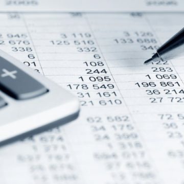 STATISTICĂ: Românii alocă mare parte din cheltuieli pentru consum și plata taxelor către stat STATISTICĂ: Românii alocă mare parte din cheltuieli pentru consum și plata taxelor către stat