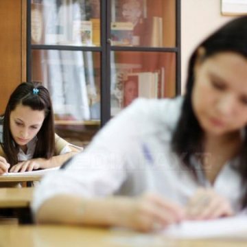 BAC- SESIUNEA DE TOAMNĂ: Bacalaureatul începe astăzi cu proba scrisă la Limba şi Literatura română