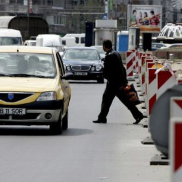 BINE DE ȘTIUT: Zile de sărbătoare religioasă. Restricţii impuse pe autostrăzi şi drumuri naţionale intens circulate, pentru 14 şi 15 august BINE DE ȘTIUT: Zile de sărbătoare religioasă. Restricţii impuse pe autostrăzi şi drumuri naţionale intens circulate, pentru 14 şi 15 august