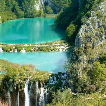 DESTINAȚII DE VACANȚĂ: Croația – plaje de vis și peisaje care îți taie respirația